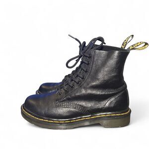 Dr. Martens 1460 Pascal Black Leather Boots Women’s Size 8 (EU 39) AirWair Lace